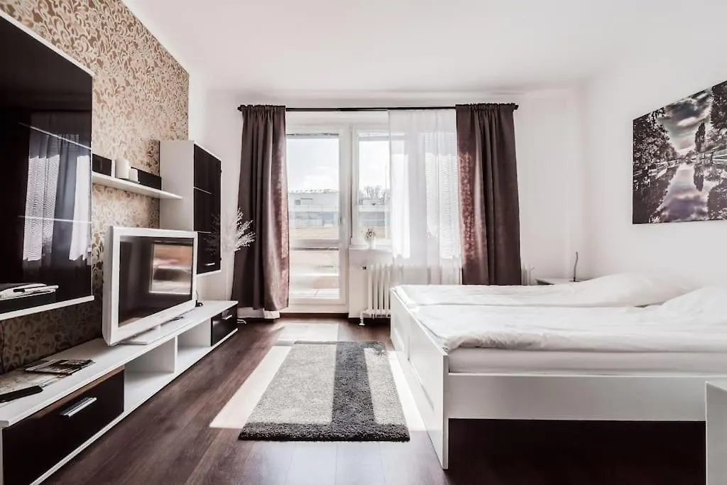 Apartment Top Floor Studio With Terrace Prague