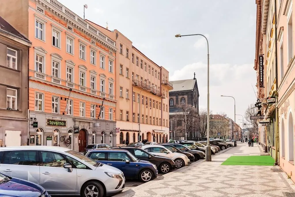 Apartment Top Floor Studio With Terrace Prague