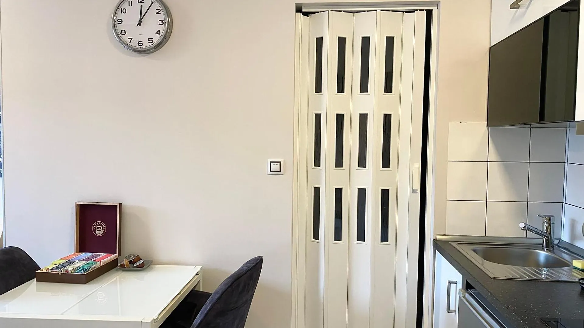 شقة Top Floor Studio With Terrace براغ