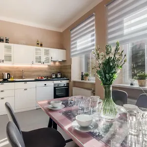  Апартаменты With Sunny Garden By Michal&friends
